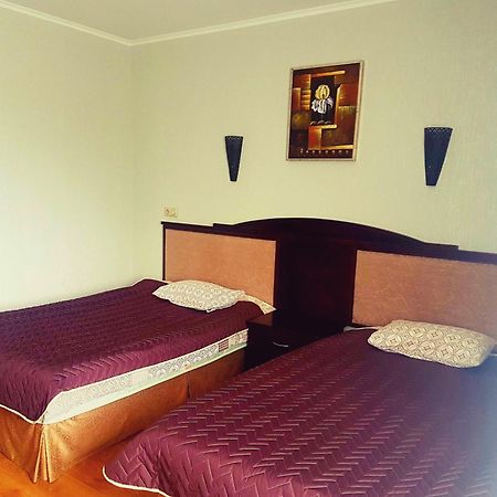 Fg Dzherelo S Malaya Bugayevka Habitación foto